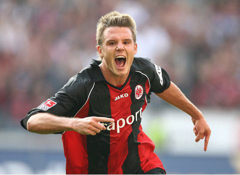 中场在红军 中场在红军