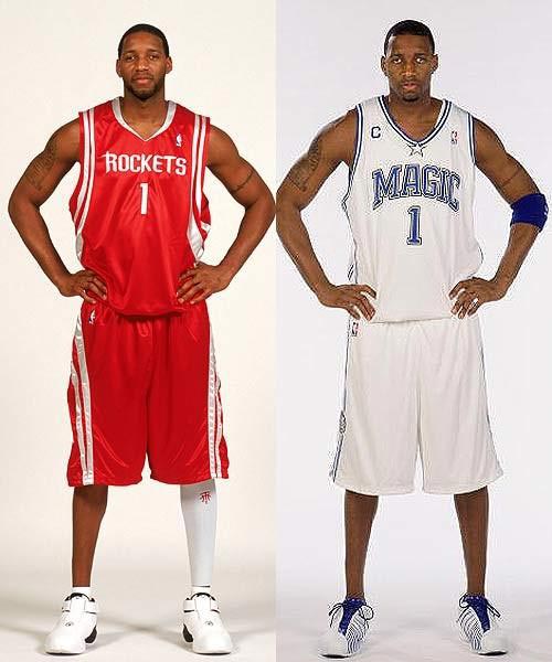 前场三人呈 前场三人呈